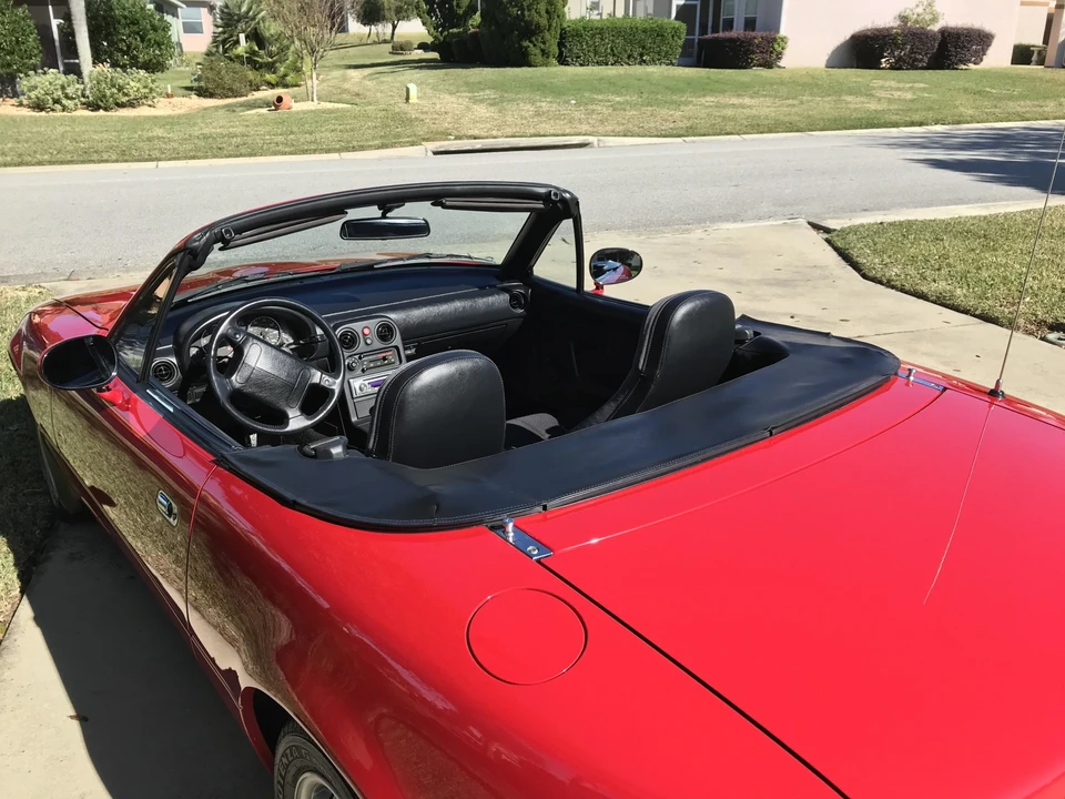 1990 Mazda NA MX-5 Miata - Image 26 of 31