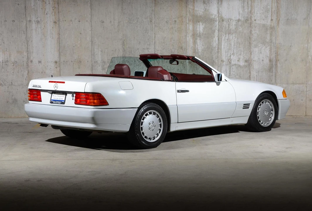 1990 Mercedes-Benz R129 SL-Class - Image 7 of 31