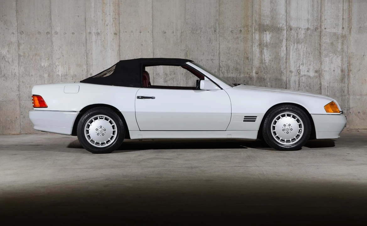 1990 Mercedes-Benz R129 SL-Class - Image 11 of 31