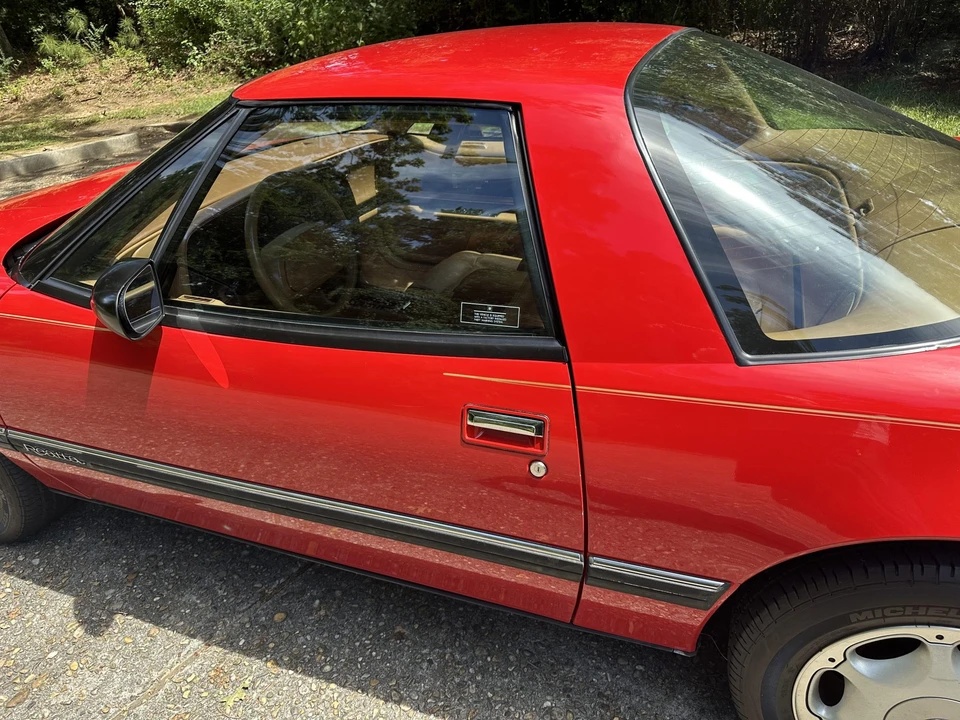 1991 Buick Reatta - Image 23 of 31