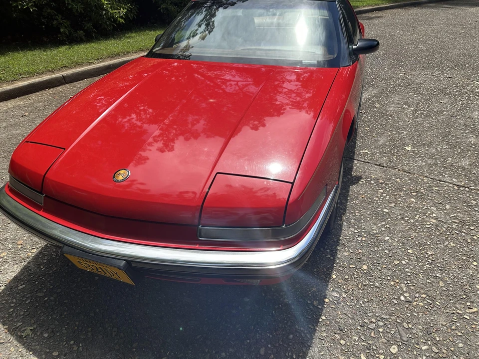 1991 Buick Reatta - Image 19 of 31