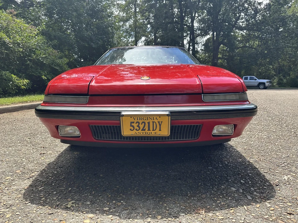 1991 Buick Reatta - Image 15 of 31