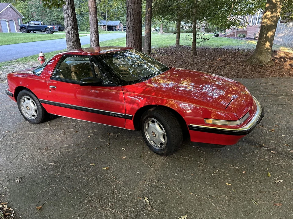 1991 Buick Reatta - Image 13 of 31