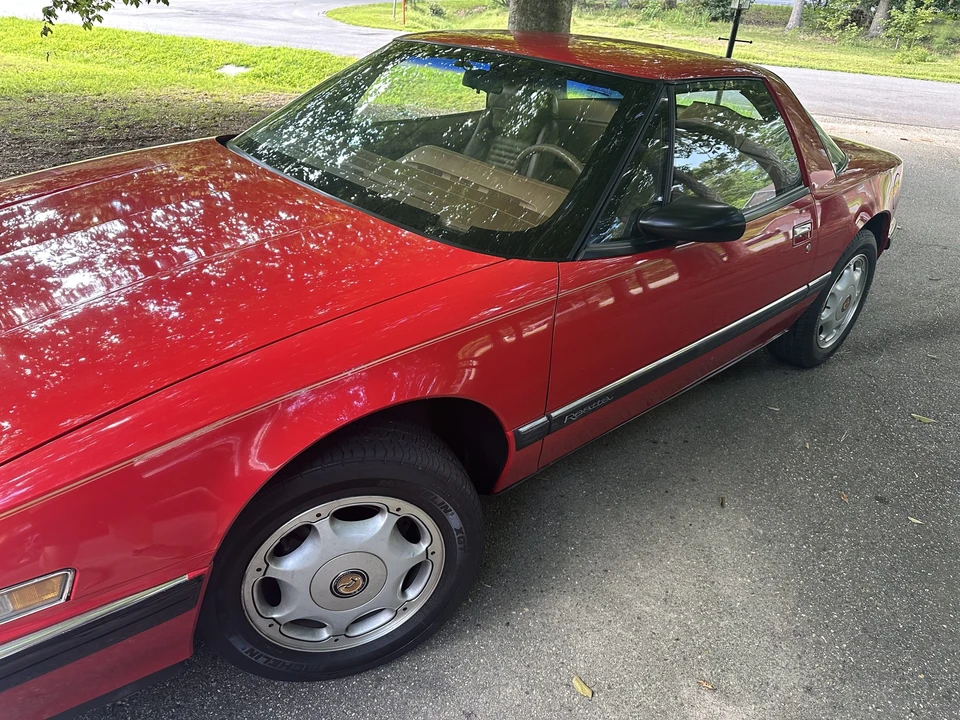 1991 Buick Reatta - Image 20 of 31