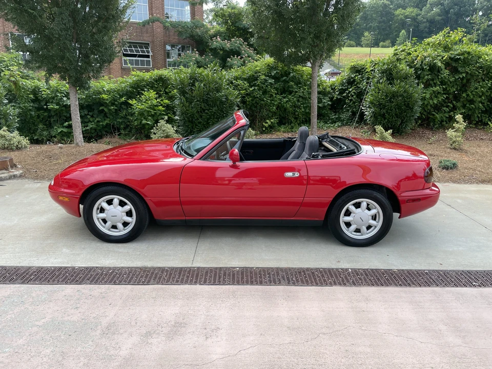 1991 Mazda NA MX-5 Miata - Image 9 of 31