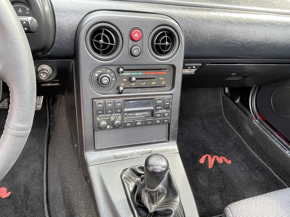 1991 Mazda NA MX-5 Miata - Image 27 of 31