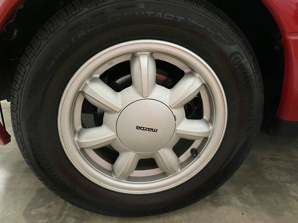 1991 Mazda NA MX-5 Miata - Image 18 of 31