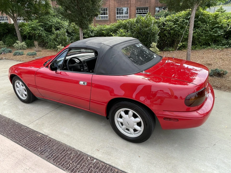 1991 Mazda NA MX-5 Miata - Image 8 of 31