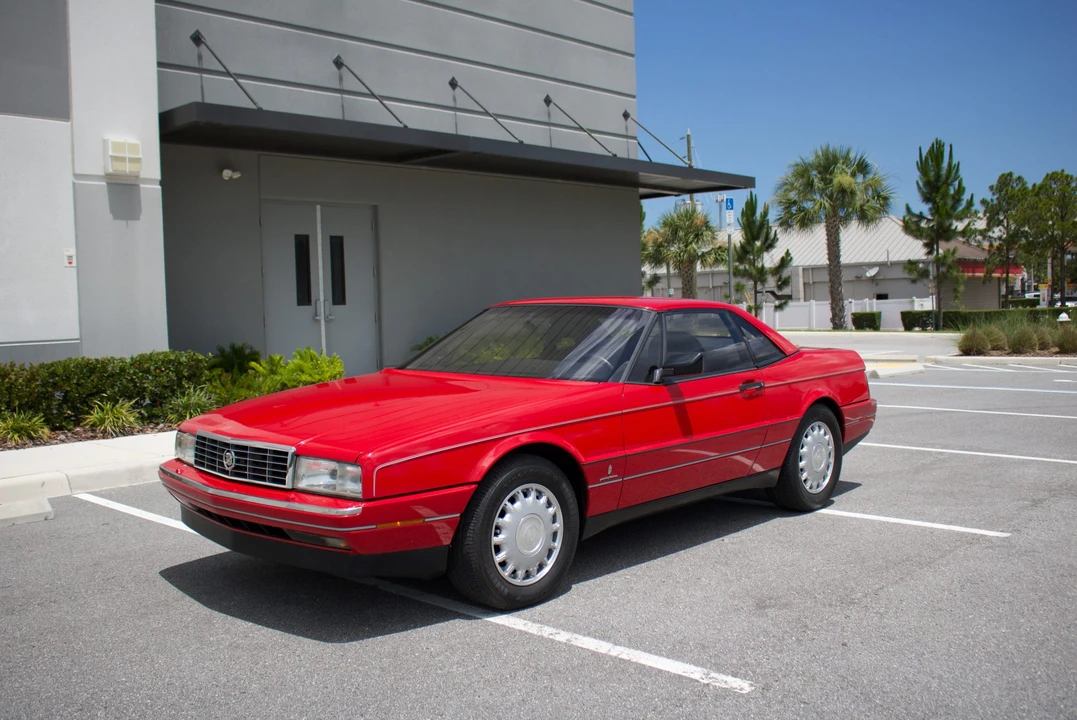 1992 Cadillac Allante - Image 28 of 31