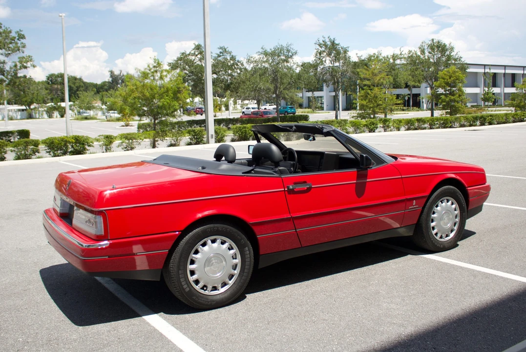 1992 Cadillac Allante - Image 20 of 31
