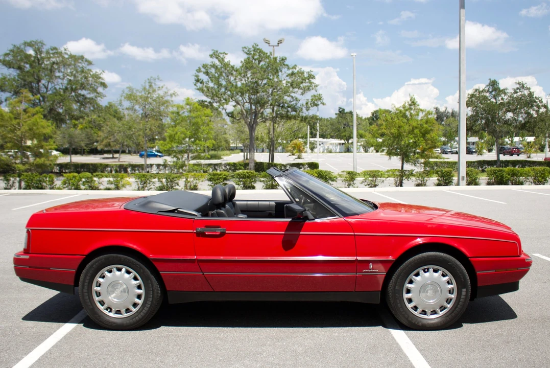 1992 Cadillac Allante - Image 21 of 31