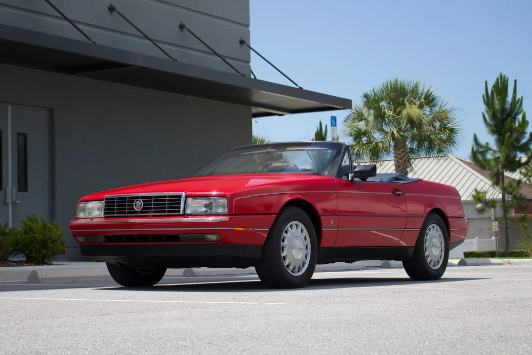 1992 Cadillac Allante - Image 7 of 31