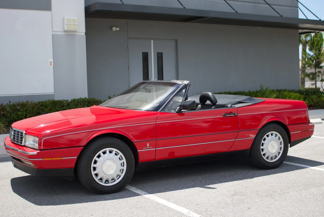 1992 Cadillac Allante - Image 14 of 31