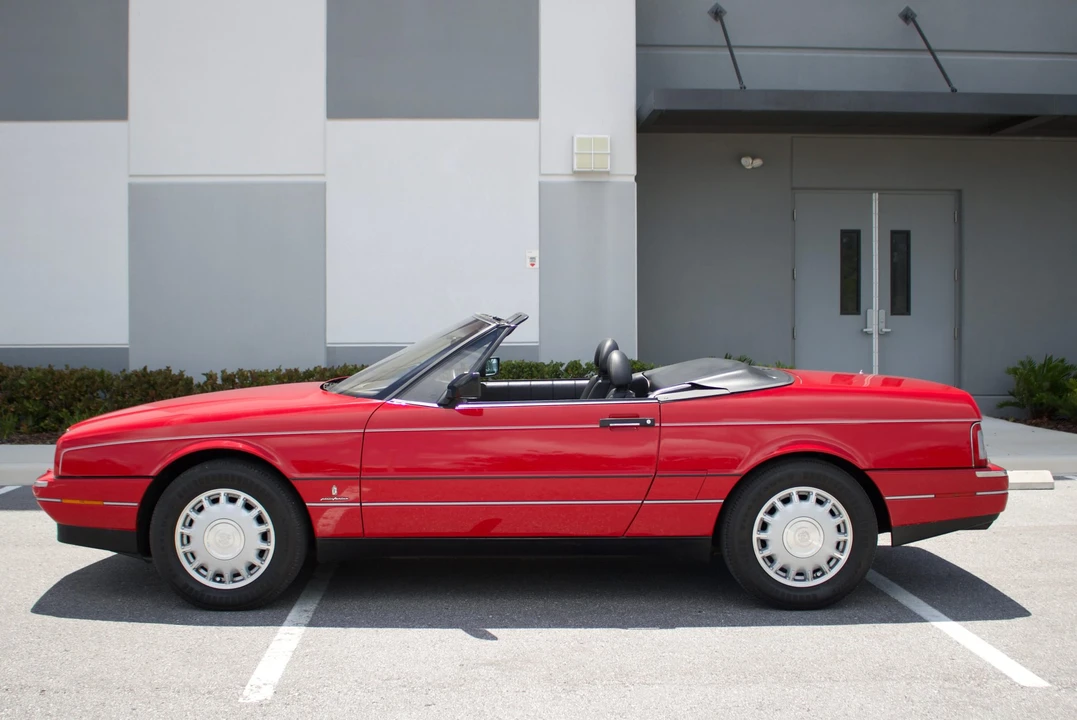 1992 Cadillac Allante - Image 15 of 31