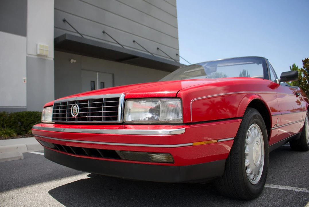 1992 Cadillac Allante - Image 8 of 31
