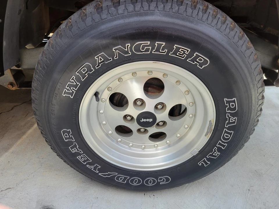 1992 Jeep YJ Wrangler - Image 28 of 31