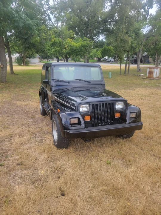 1992 Jeep YJ Wrangler - Image 5 of 31