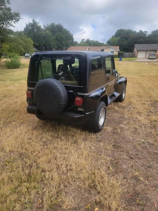 1992 Jeep YJ Wrangler - Image 11 of 31