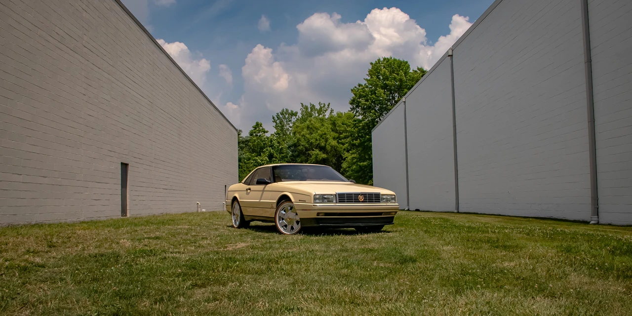 1993 Cadillac Allante - Image 29 of 31