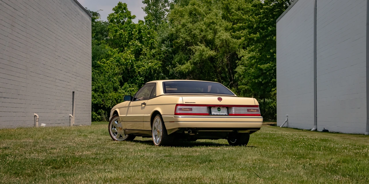1993 Cadillac Allante - Image 13 of 31