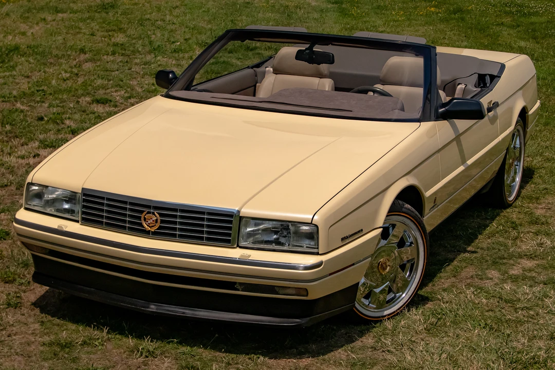 1993 Cadillac Allante - Image 3 of 31