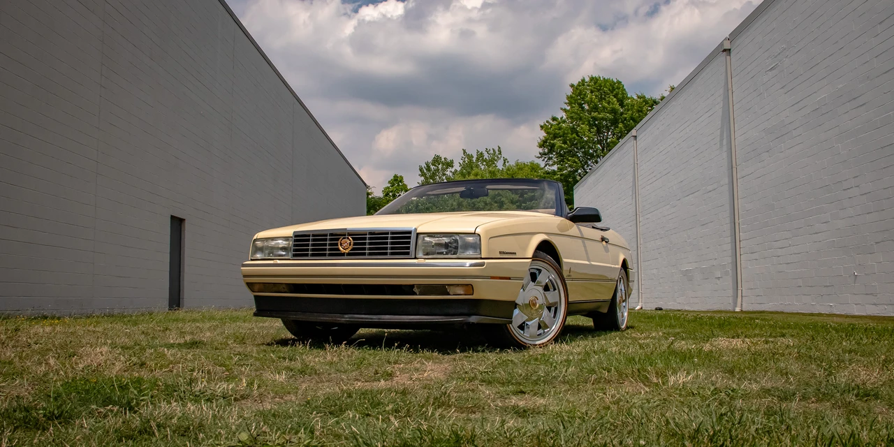 1993 Cadillac Allante - Image 2 of 31