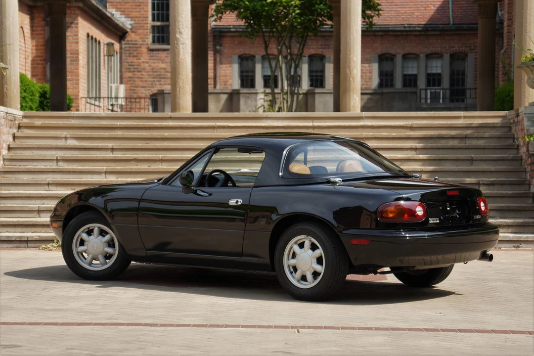 1993 Mazda NA MX-5 Miata - Image 25 of 31