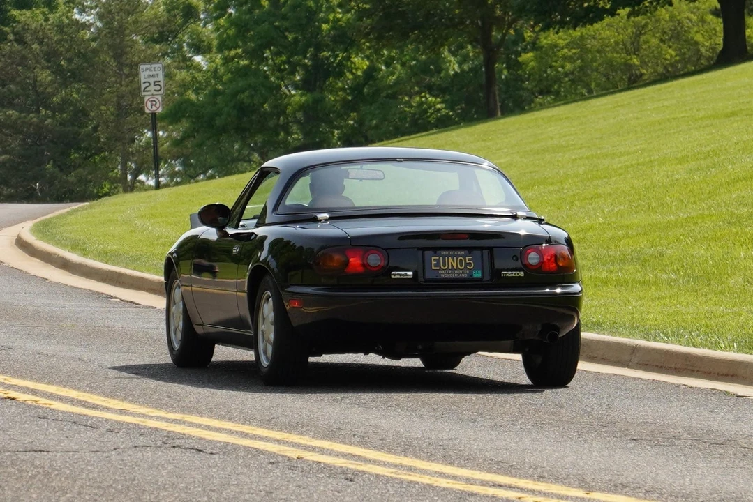 1993 Mazda NA MX-5 Miata - Image 26 of 31