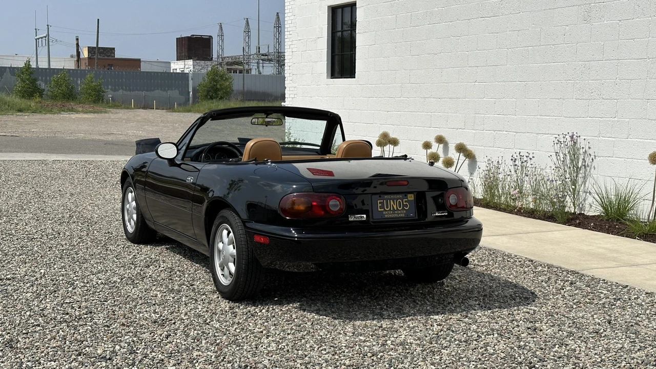 1993 Mazda NA MX-5 Miata - Image 11 of 31