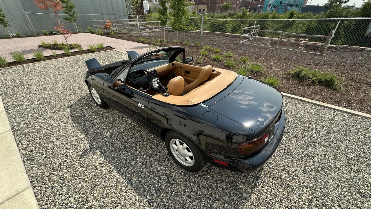 1993 Mazda NA MX-5 Miata - Image 10 of 31