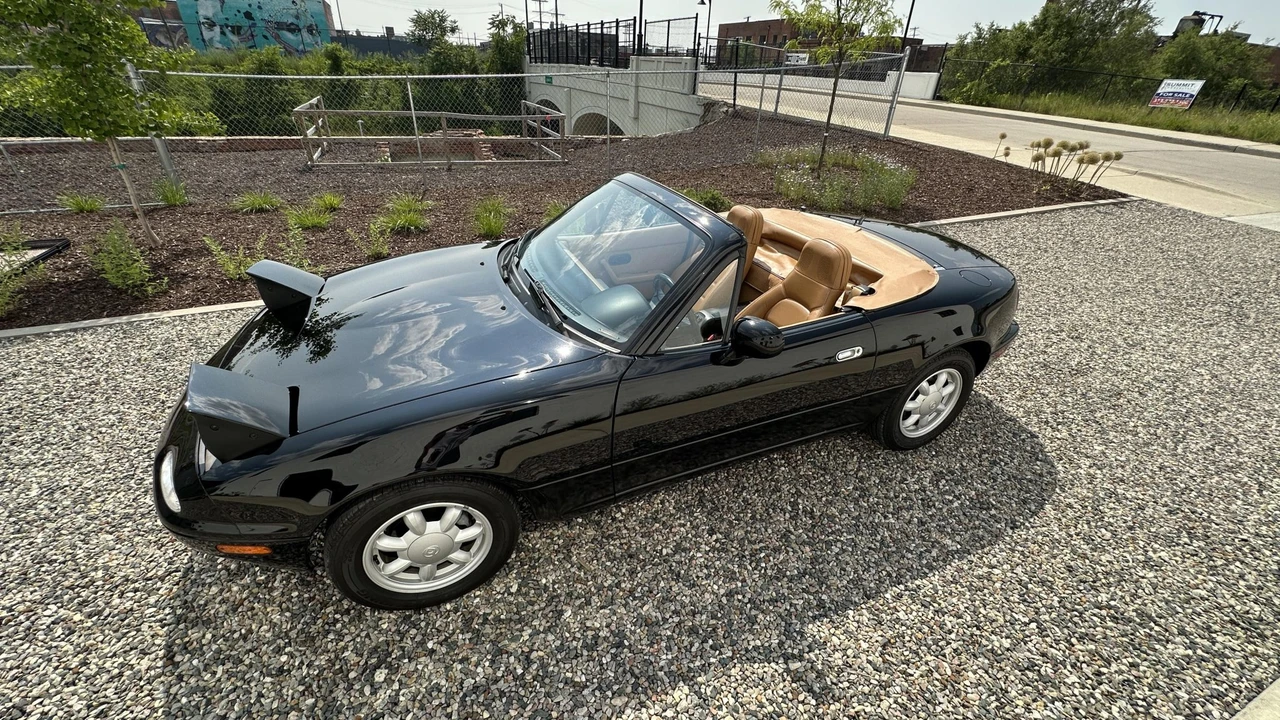 1993 Mazda NA MX-5 Miata - Image 4 of 31
