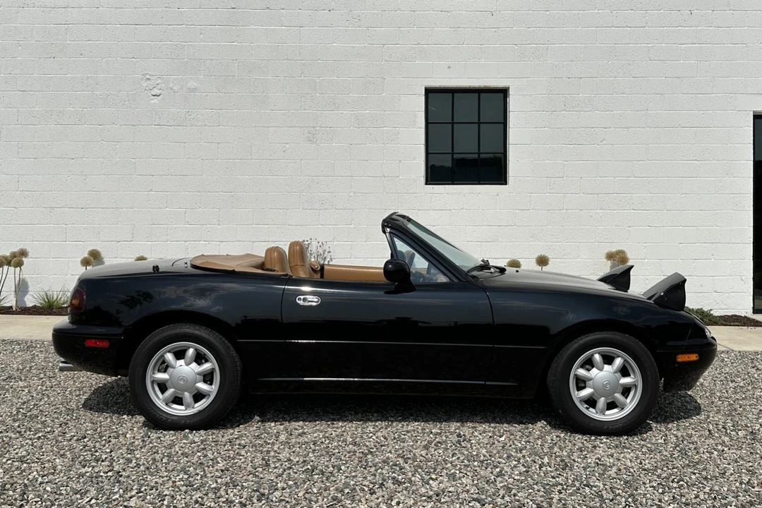 1993 Mazda NA MX-5 Miata - Image 15 of 31