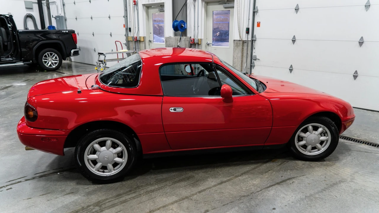 1993 Mazda NA MX-5 Miata - Image 14 of 31