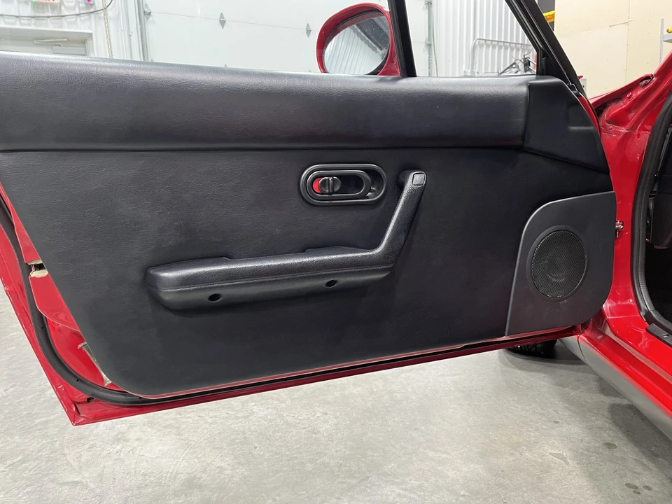 1993 Mazda NA MX-5 Miata - Image 23 of 31