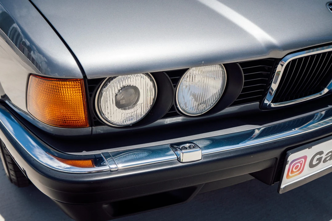 1994 BMW E32 7 Series - Image 17 of 31
