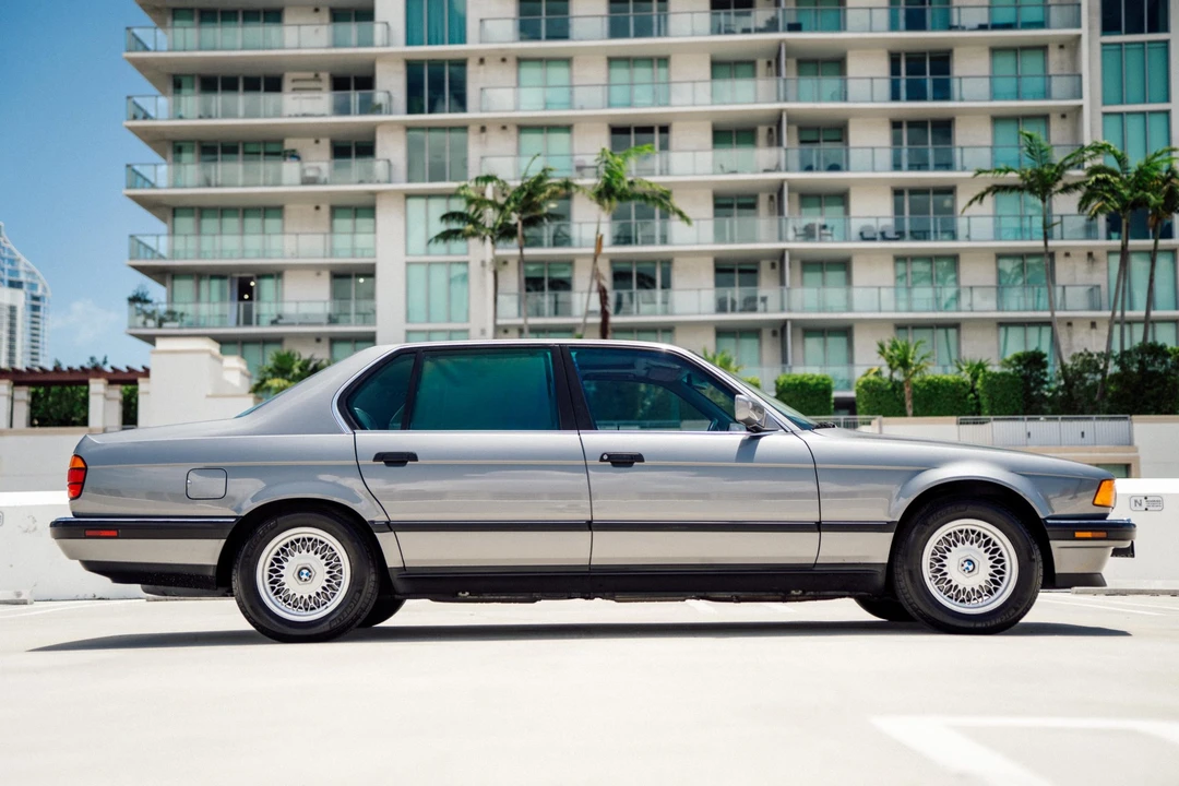 1994 BMW E32 7 Series - Image 8 of 31