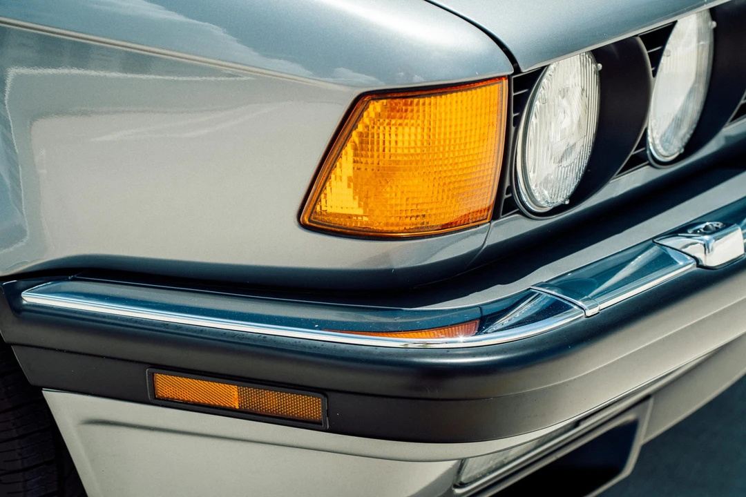 1994 BMW E32 7 Series - Image 19 of 31