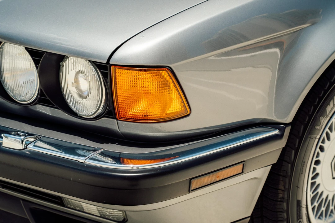 1994 BMW E32 7 Series - Image 20 of 31