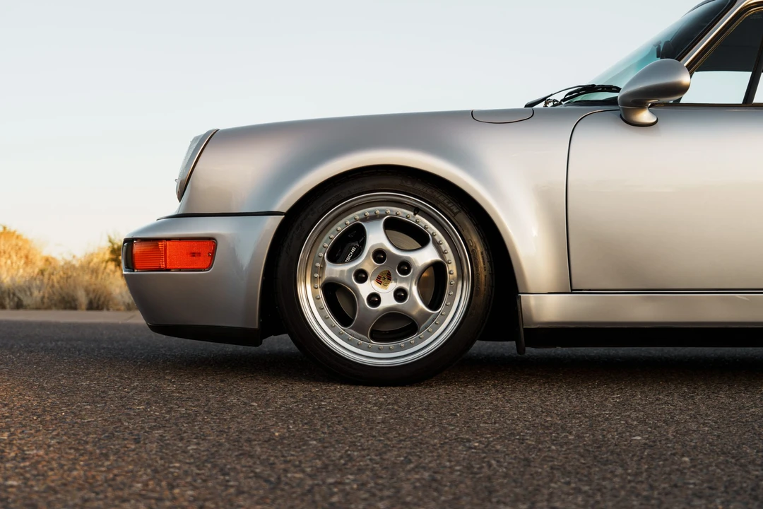 1994 Porsche 964 Carrera 4 - Image 27 of 31
