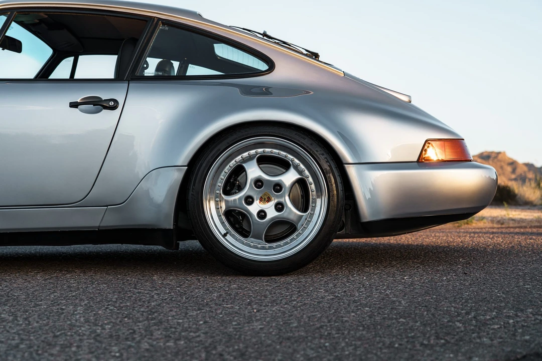 1994 Porsche 964 Carrera 4 - Image 28 of 31