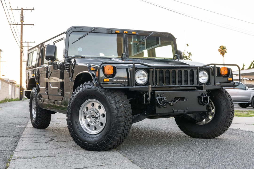 1995 Hummer Hummer H1 - Image 2 of 31