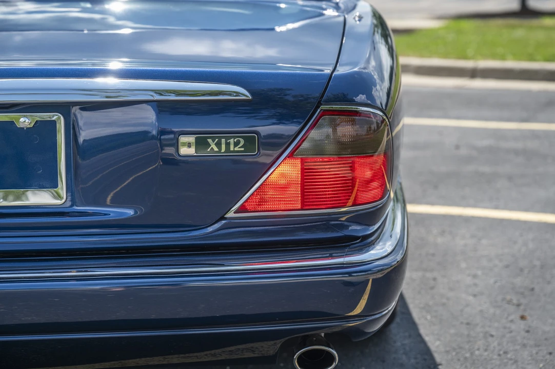 1995 Jaguar X300 XJ - Image 14 of 31