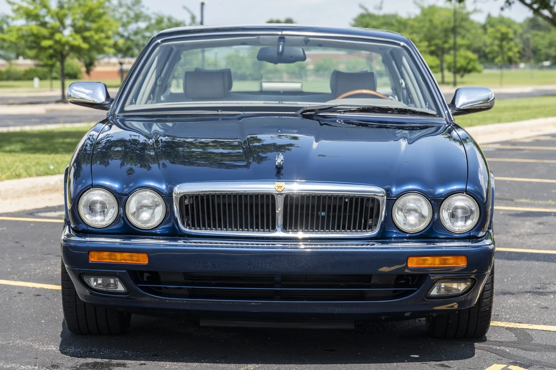 1995 Jaguar X300 XJ - Image 8 of 31
