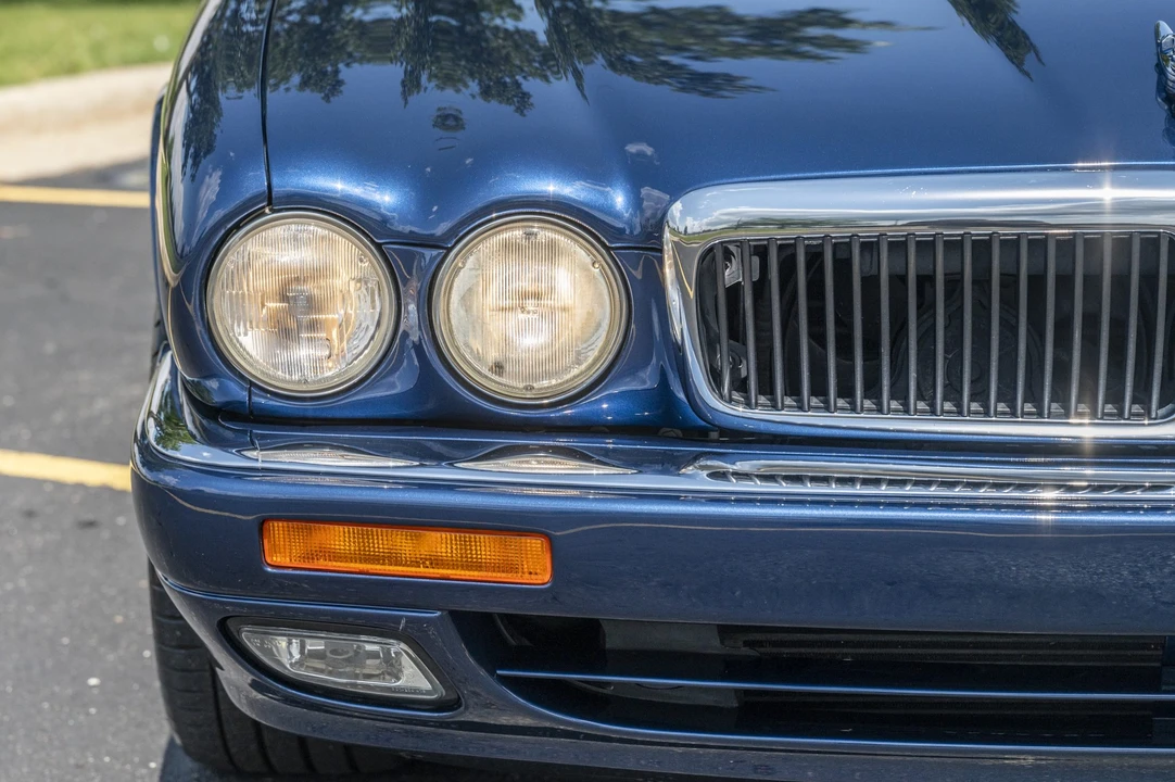 1995 Jaguar X300 XJ - Image 9 of 31