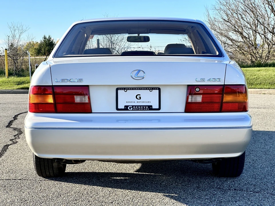 1995 Lexus LS 2nd Gen - Image 8 of 31