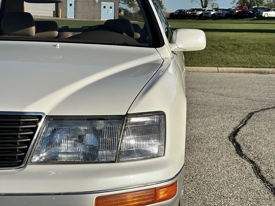 1995 Lexus LS 2nd Gen - Image 17 of 31