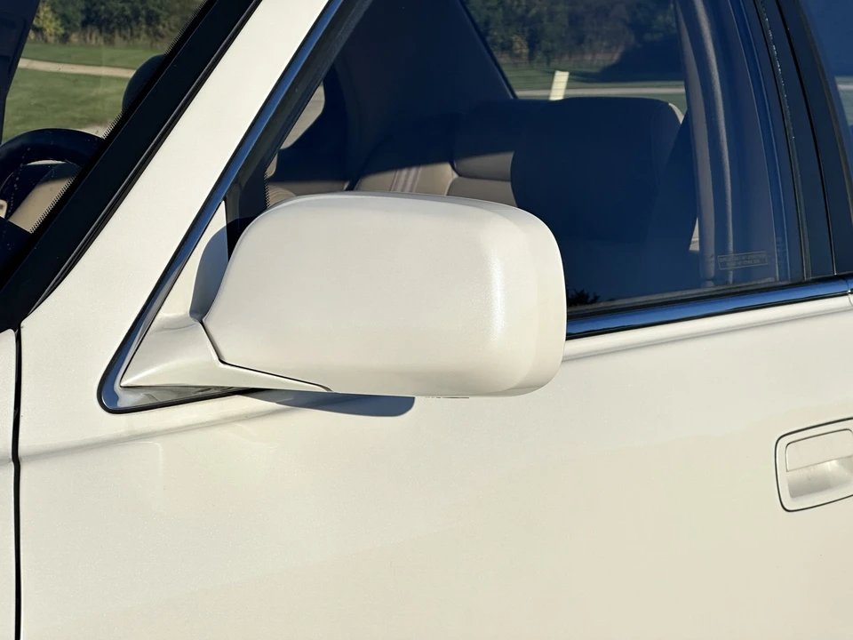 1995 Lexus LS 2nd Gen - Image 18 of 31