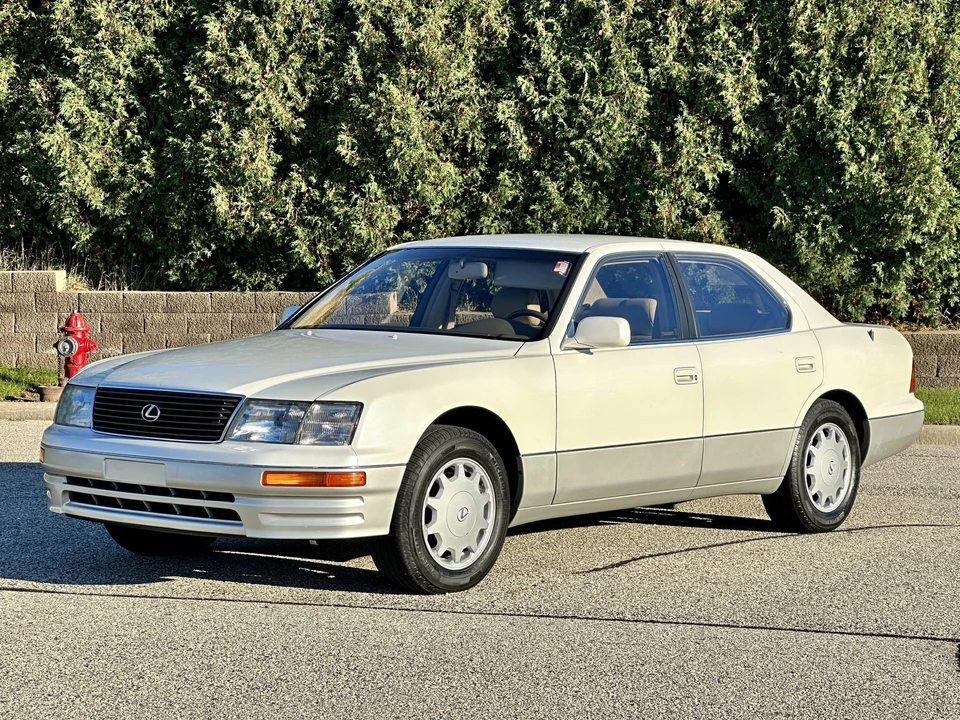 1995 Lexus LS 2nd Gen - Image 4 of 31