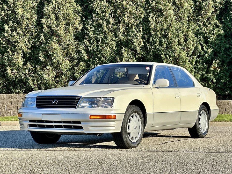 1995 Lexus LS 2nd Gen - Image 3 of 31