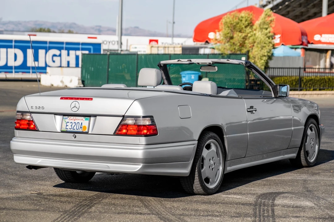 1995 Mercedes-Benz W124 E-Class - Image 19 of 31
